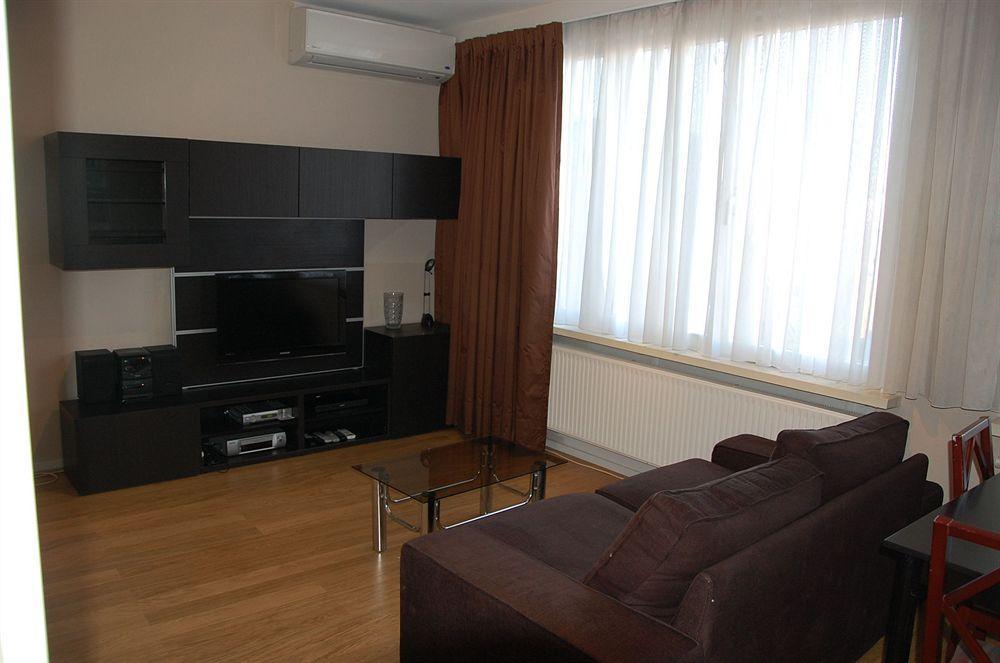 Aparthotel Residence Agenda Saint-Gilles Экстерьер фото